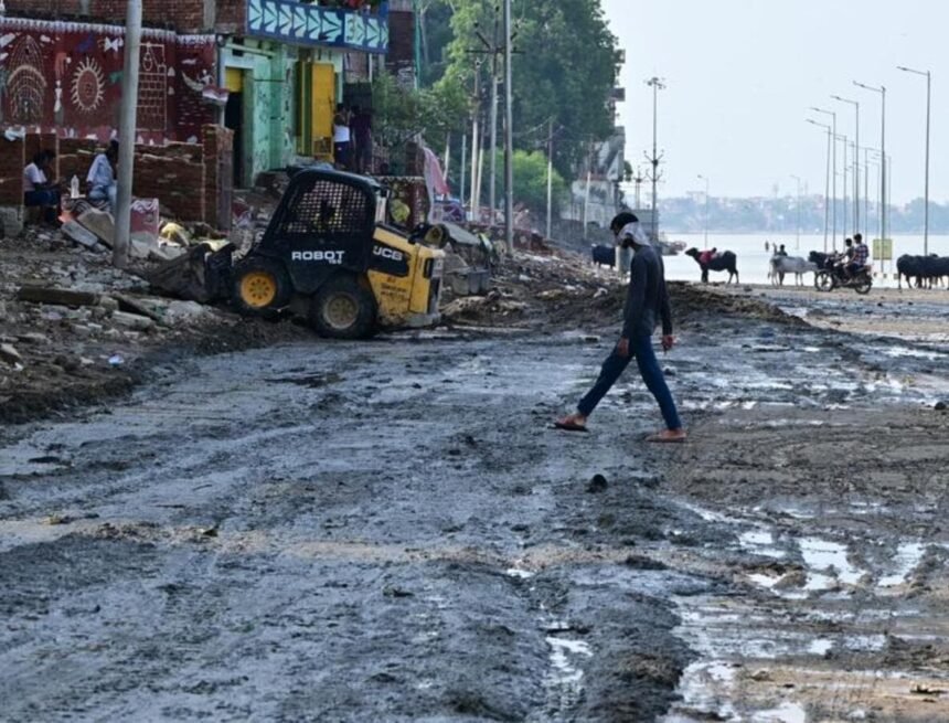 Cleanup Efforts Intensify in Prayagraj as Floodwaters Recede