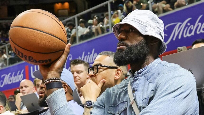 Could LeBron James Join Stephen Curry and Jimmy Butler on the Warriors?
