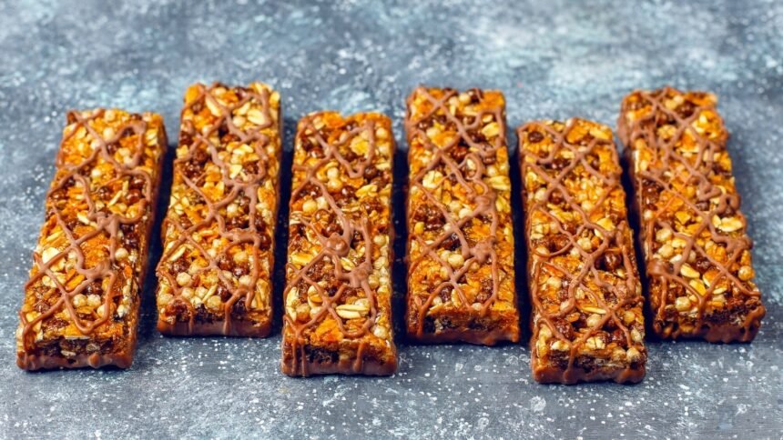 Gastroenterologist's Healthy No-Bake Date Bars Recipe