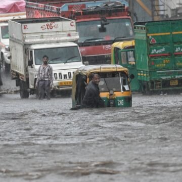 IMD's Rain Forecast Fails as Unpredicted Showers Hit Delhi