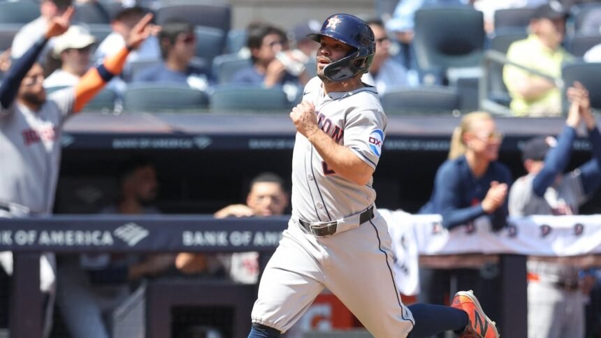 Jose Altuve Hits 250th Home Run as Astros Defeat Yankees 7-1