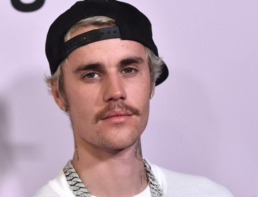 Justin Bieber Defended by Fans After Viral Underwear Clip