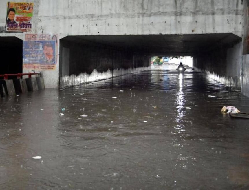 Monsoon Deluge Disrupts Delhi Amid Rakshabandhan Celebrations