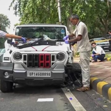 One dead, another injured as SUV strikes pedestrians in Delhi