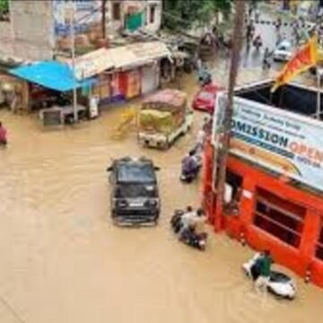 Uttar Pradesh Declares 36 Districts Flood-Affected, Over 6 Lakh Impacted
